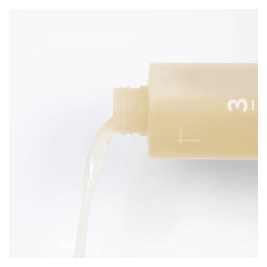Numbuzin No.3 Super Glowing Essence Toner