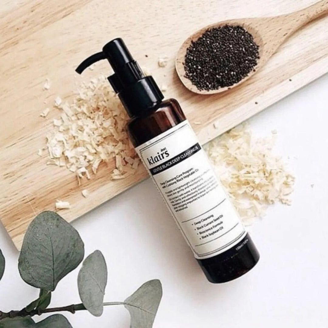 Dear Klairs Gentle Black Deep Cleansing Oil