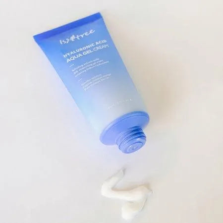 Isntree Hyaluronic Acid Aqua Gel Cream tube with cream on white background, Korean skincare Nederland Me Time Groningen