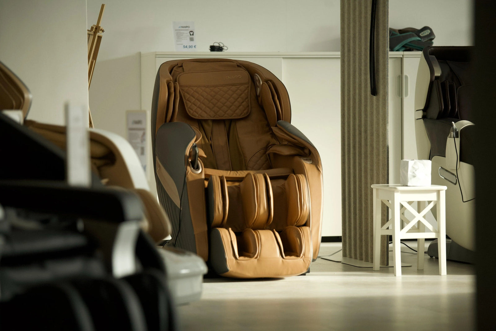 Luxury brown massage chair at Me Time Groningen wellness store